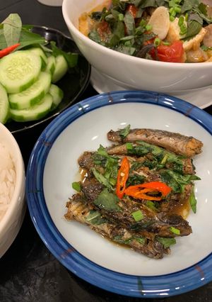 Hình của món Cá kèo kho rau răm.