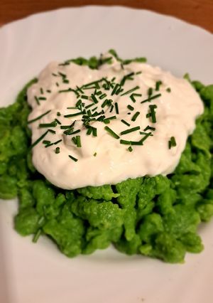 Spenótos sztrapacska - tönkölybúza lisztből és friss spenótból recept fotója