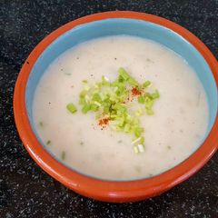 A picture of Potato cream soup.