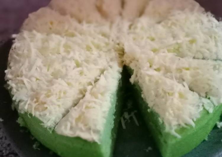 Bolu Pandan Toping Keju