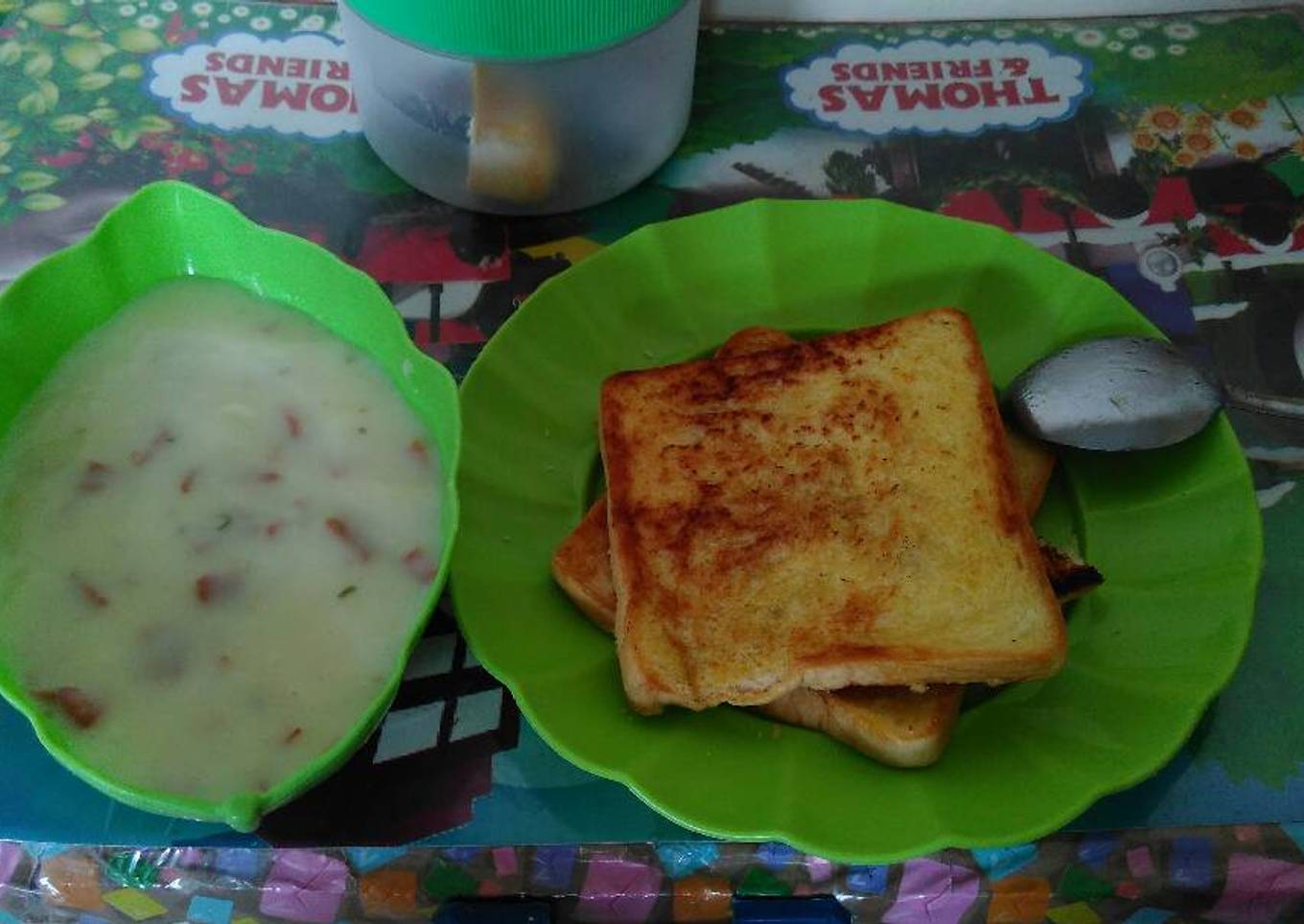Krim sup roti panggang instan