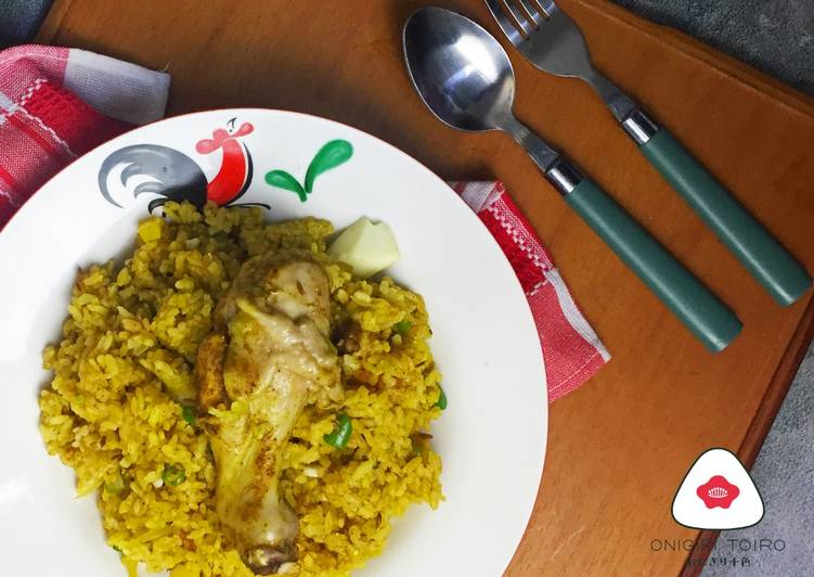 Nasi Pilaf Paha Ayam 骨付き鶏もも肉のピラフ
Pilaf of chicken thigh with bone