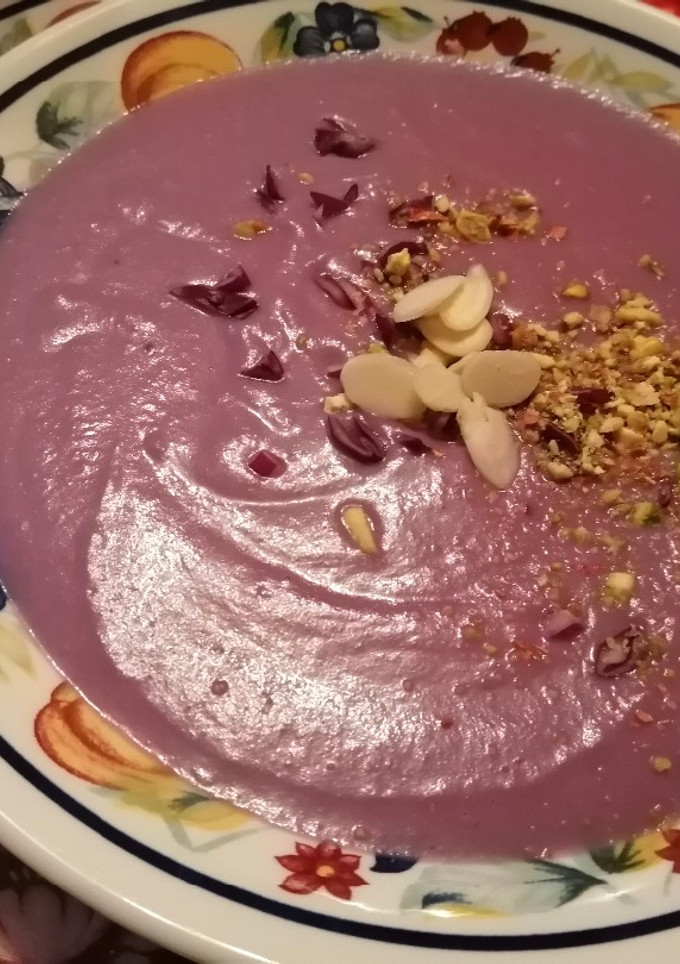 Una foto de Crema de lombarda