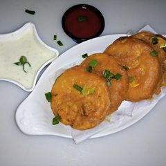 A picture of Brinjal Pakora.