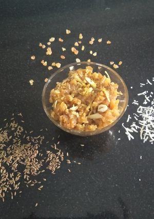 ગુંદર પાક(Gundar paak recipe in Gujarati) રેસીપી મુખ્ય ફોટો