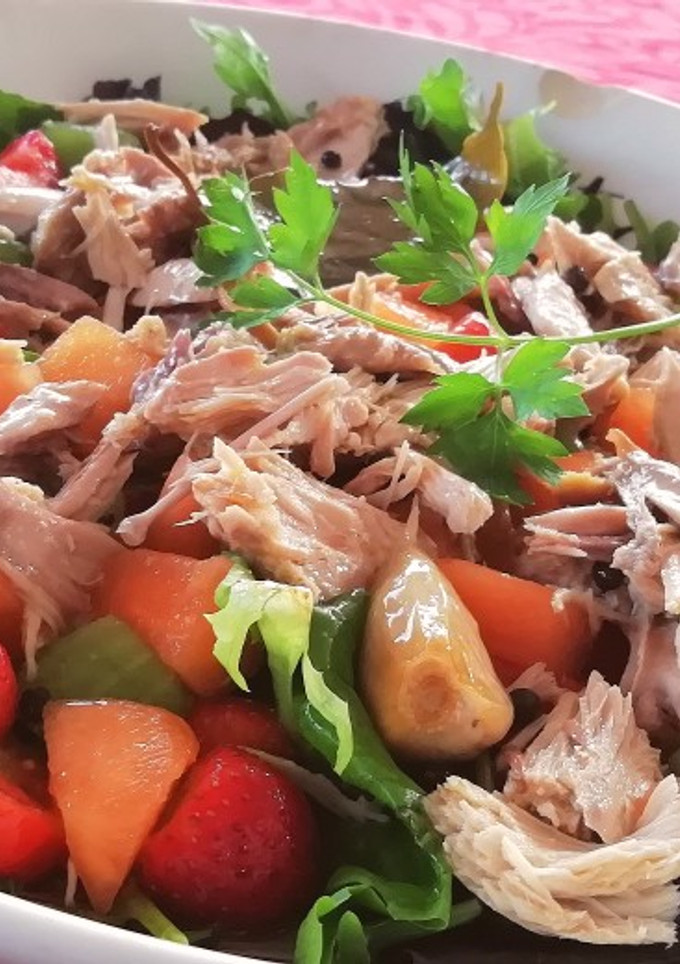 Una foto de Ensalada de perdiz escabechada