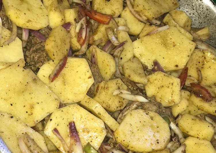 صنيه بطاطس باللحمه