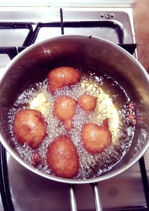 A picture of Banana Fritters.