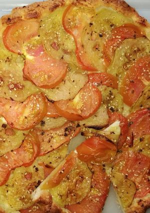 Foto di Torta piccante con pomodori e melanzane