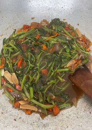 Foto resep Tumis Kangkung Terasi Pedas