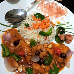 Kungpao chicken with fried rice A picture of Kungpao chicken with fried rice.