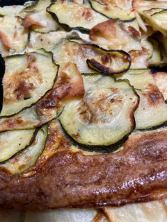 Una foto de Pastel de calabacín y patata