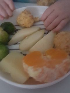 Una foto de BLW Albóndigas de pollo