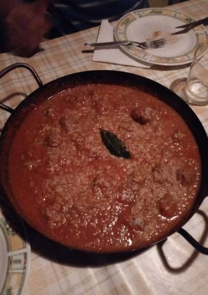 Una foto de Arroz con albóndigas