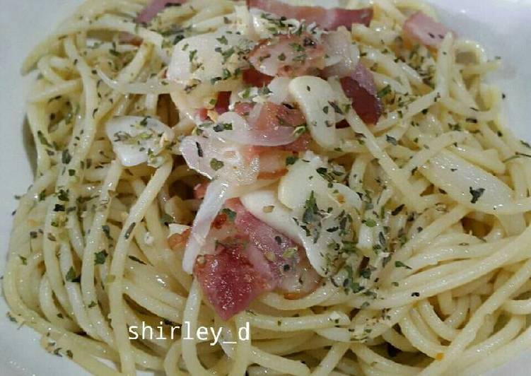 Spagheti Aglio Olio with Bacon