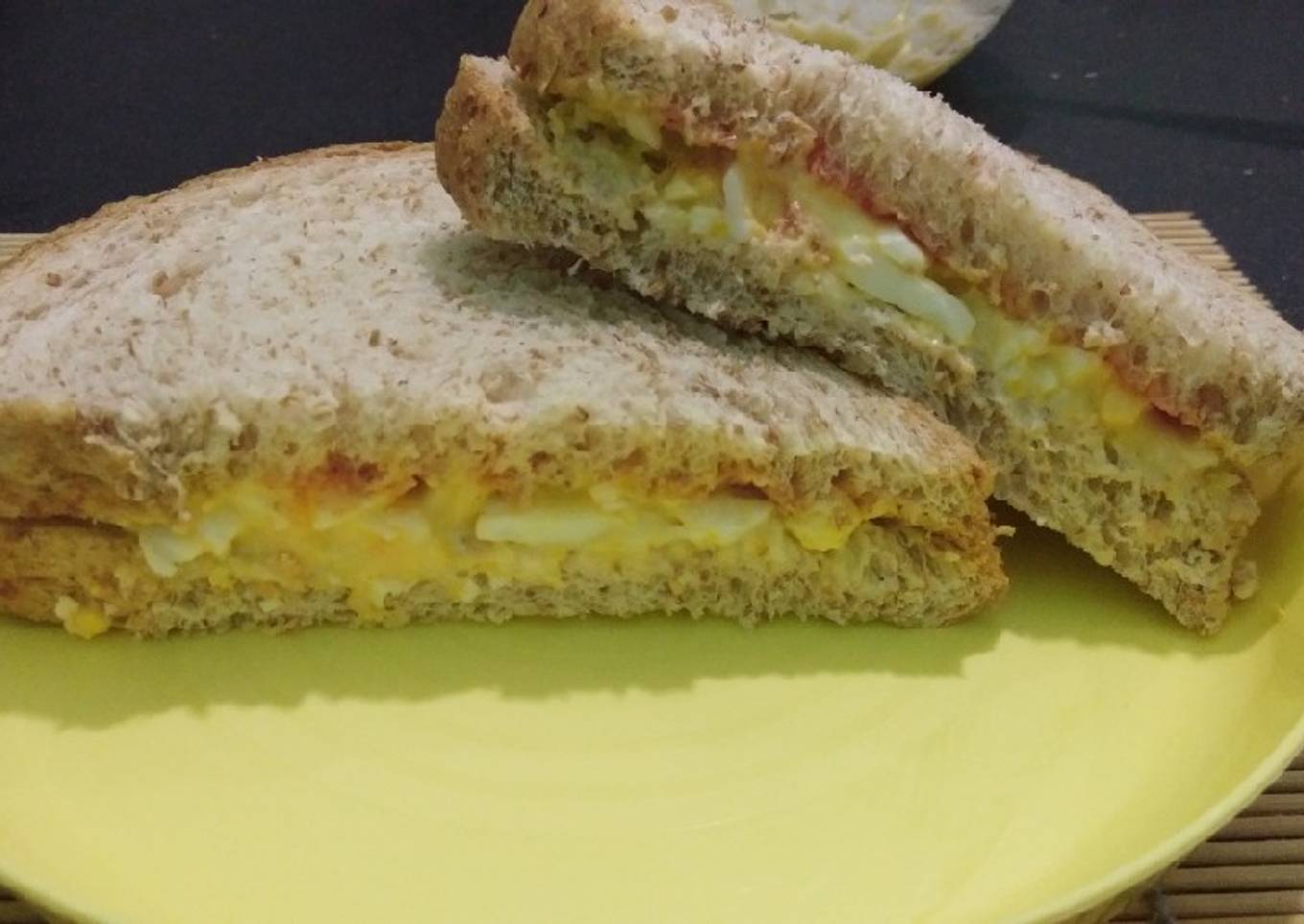 Simple egg salad sandwich