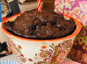 Una foto de Mini torta Choc en taza
