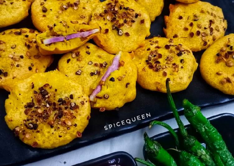 Simple Way to Prepare Speedy Kand Puri (Purple yam pakora)