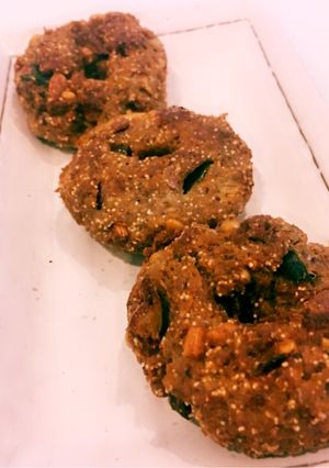 A picture of Bread Medu Vada.