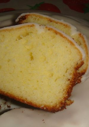 Una foto de Budín de limón sutil