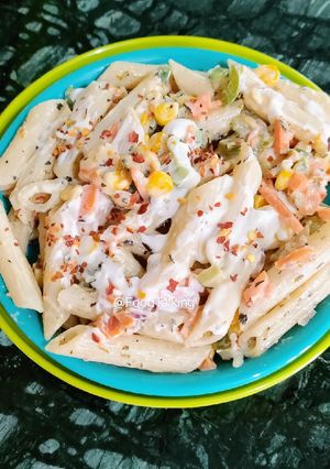 A picture of White Sauce Penne Pasta.