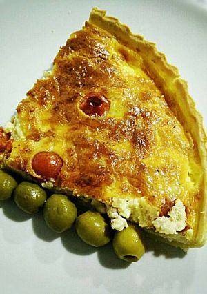 Hình của món Bánh Tart Mặn Nhân Creamcheese Và Cà Chua.