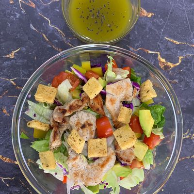 Dada Ayam Kukus & Salad