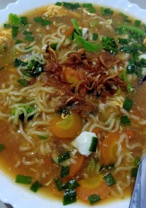 Foto resep Indomie Kuah Nyemek DaMuDza
