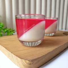 A picture of Puding Susu Merah Putih.