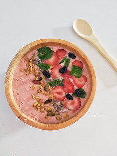 Foto resep Smoothie Bowl (Banana Strawberry🍓🍌)