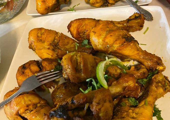 Baked Chicken Drumsticks 🍗🍗🥗🍷🍷