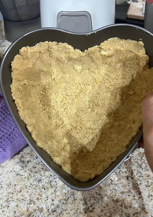 A picture of Shortbread pie crust.