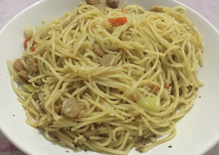 Bagaimana Membuat Spaghetti Aglio e Olio Ala Rumahan Anti Gagal