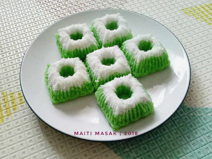 Resep Putu Ayu Super Moist #SeninSemangat Kekinian