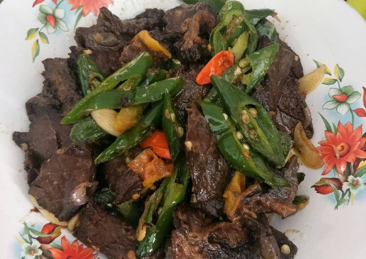Langkah Menyiapkan Paru Bacem Cabe Ijo, Menggugah Selera