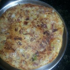 A picture of Pyaaz namkeen PARATHA.