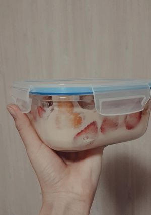 Foto resep Setup Roti Vla Keju Topping Strawberry