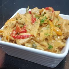 A picture of One pot fajita pasta.