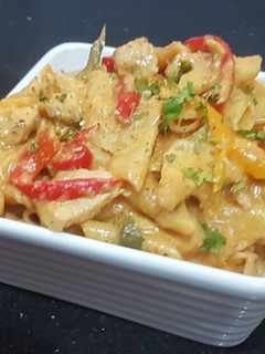 A picture of One pot fajita pasta.