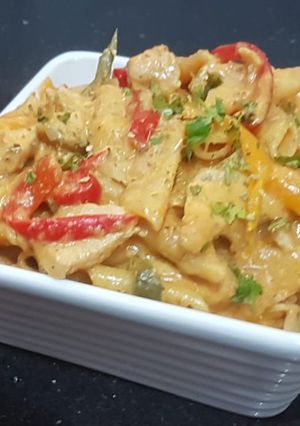 A picture of One pot fajita pasta.