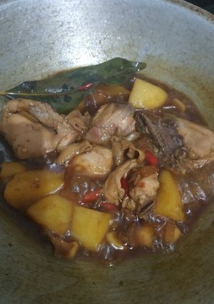 Foto resep Semur Ayam Anak Kosan