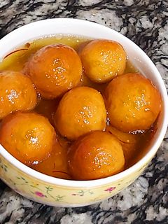 A picture of Milk powder gulab jamun😋.