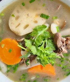 canh củ sen cà rốt