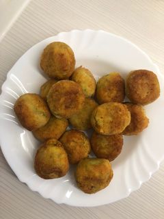 Sajtos cukkinigolyók recept fotója