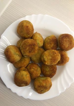 Sajtos cukkinigolyók recept fotója