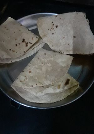 জোয়ার আটার রুটি (jawar attar rooti recipe in bengali) রেসিপির প্রধান ছবি