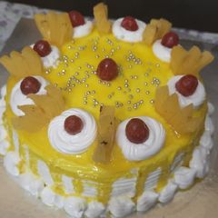 A picture of Eggless pineapple cake.