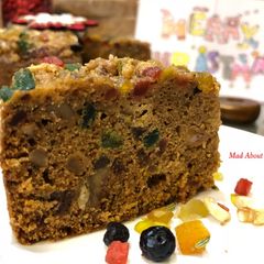 A picture of Christmas Whole Wheat Dates Dry Fruit Cake – Happy Christmas.