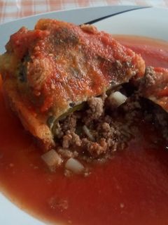Una foto de Chiles rellenos de carne molida