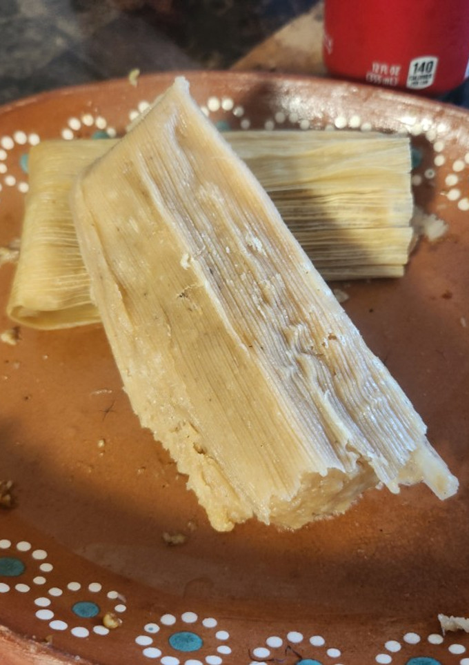 Una foto de Tamales dulces de piña 🍍